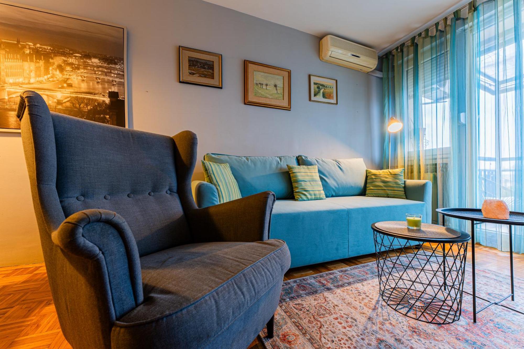 Flexible Selfcheckins 111 - - Parking - 2 Bedrooms - Loggia Zagreb