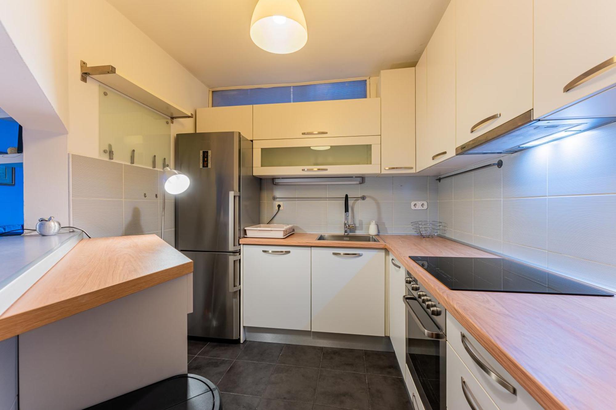 Flexible Selfcheckins 111 - - Parking - 2 Bedrooms - Loggia *